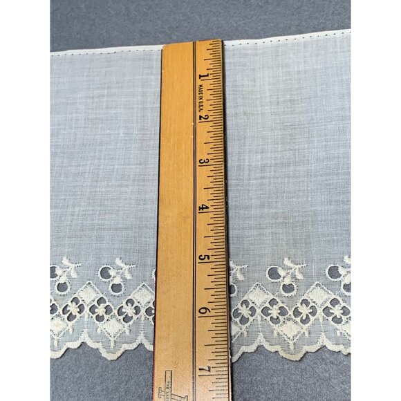 Vintage Lace Trim with Scalloped Edge & Floral Embroidery - Picture 3 of 5